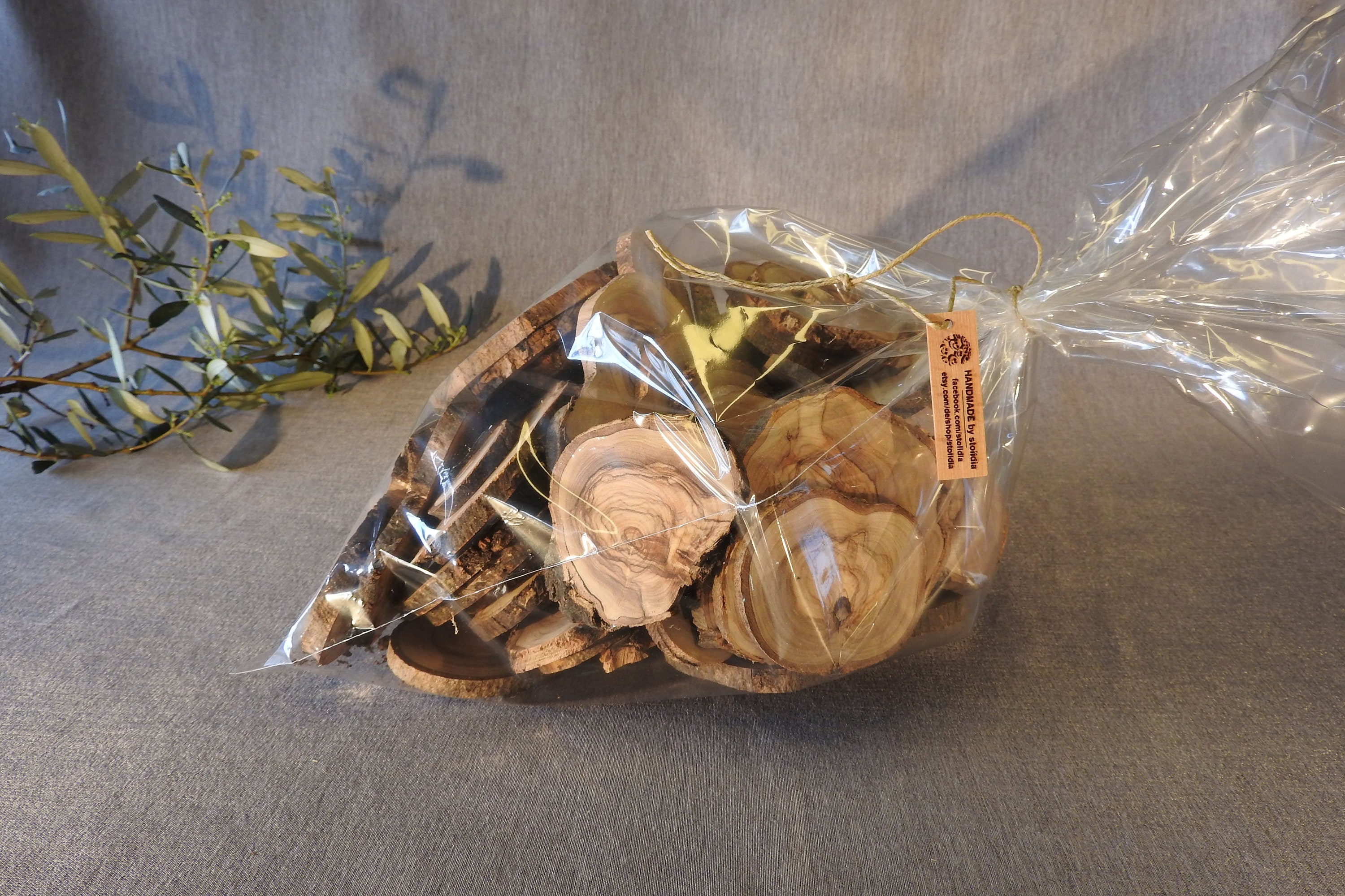 2 kg olive wood slices, various sizes, cleanly cut blanks, untreated,