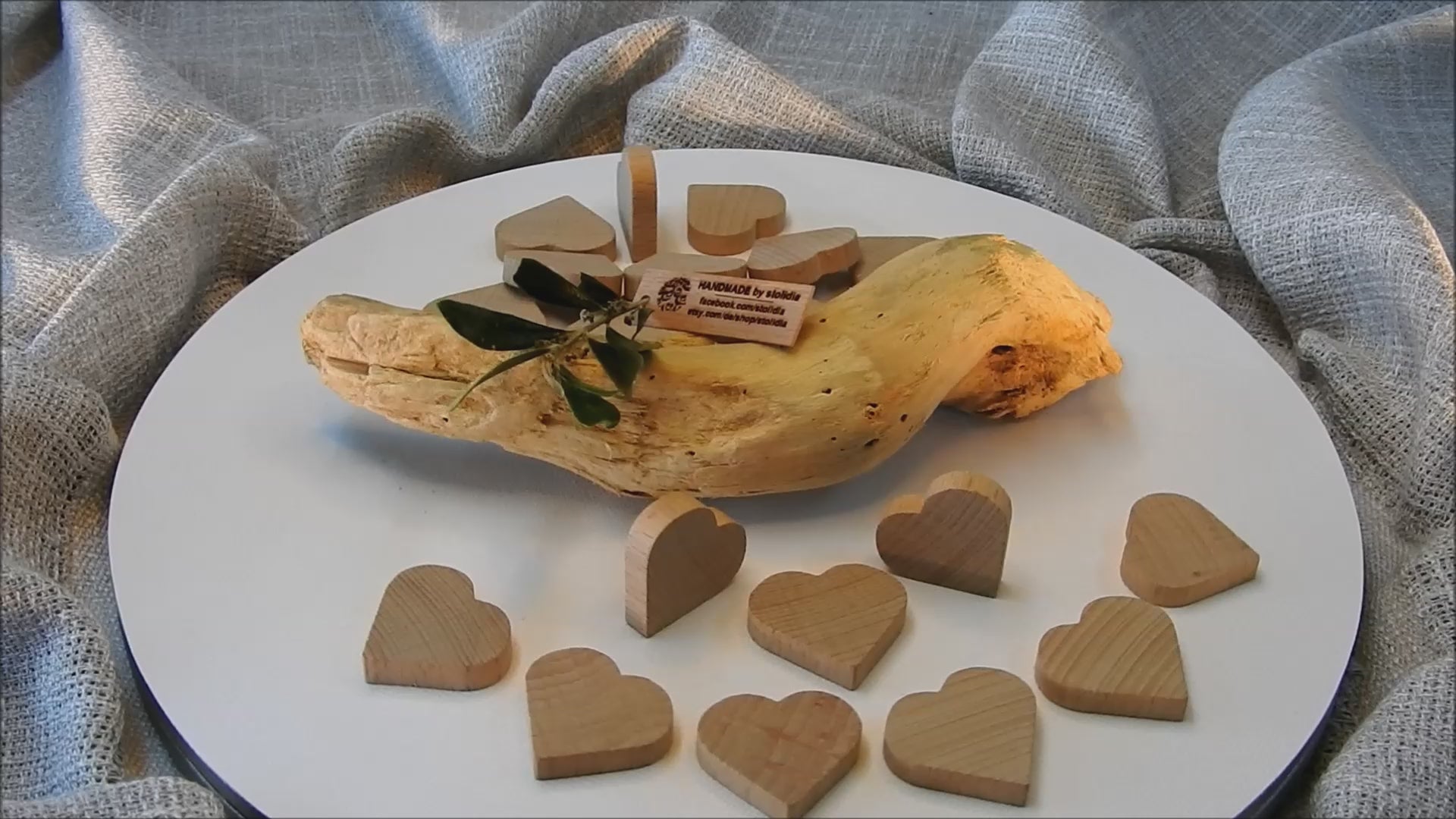 25 Stück Buche-Herzen, Massivholz, Accessoire, Deko-Herzen zum Basteln